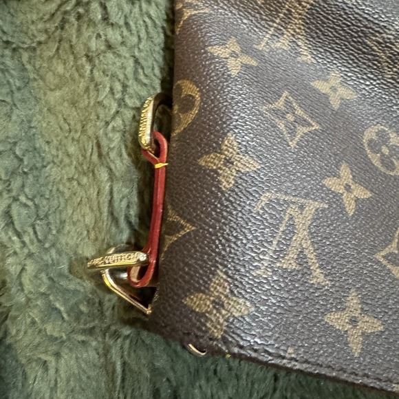 Louis Vuitton Melie Handbag Monogram Canvas LV - Picture 14 of 14